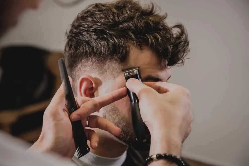 coiffeur et barbier traditionnel (1)